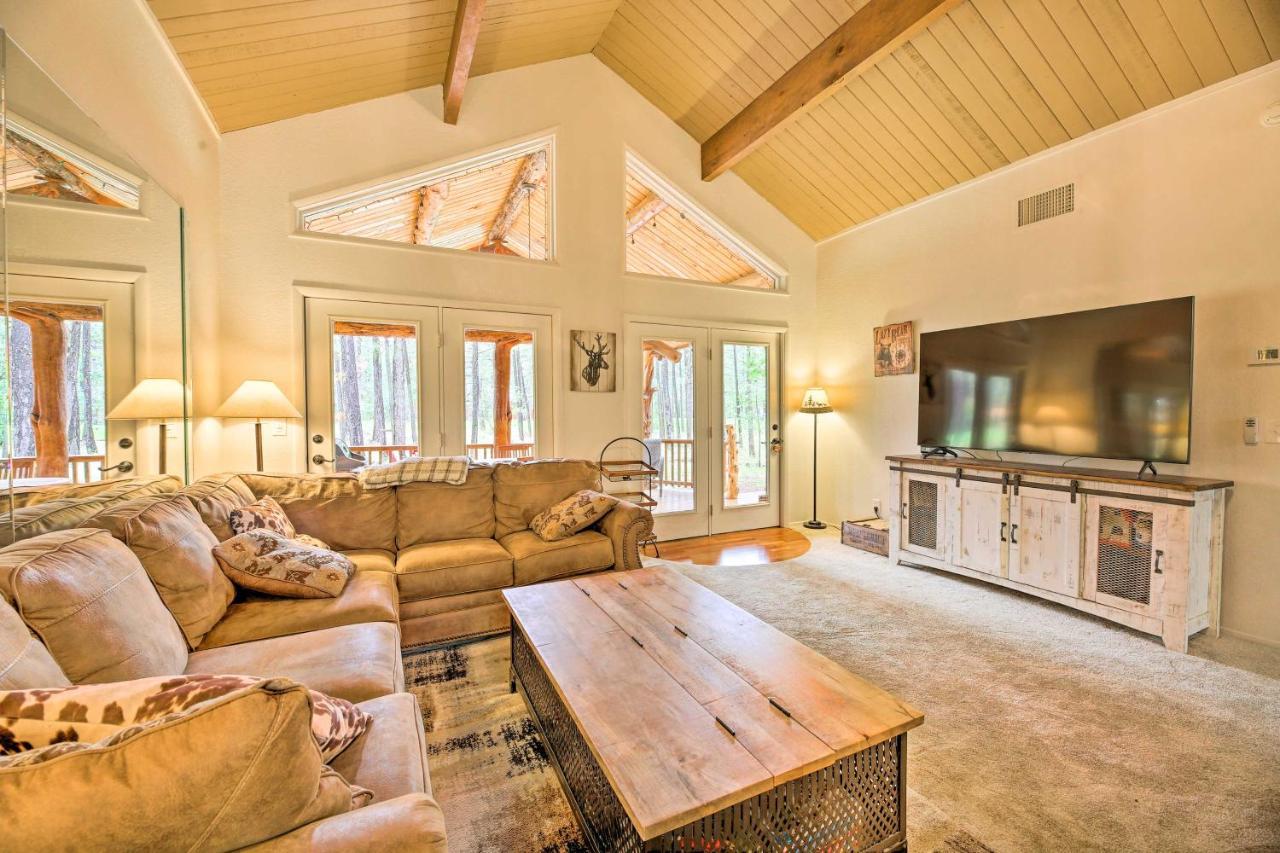 Lush Pinetop Retreat With Large Deck And Wooded Yard! Exterior photo